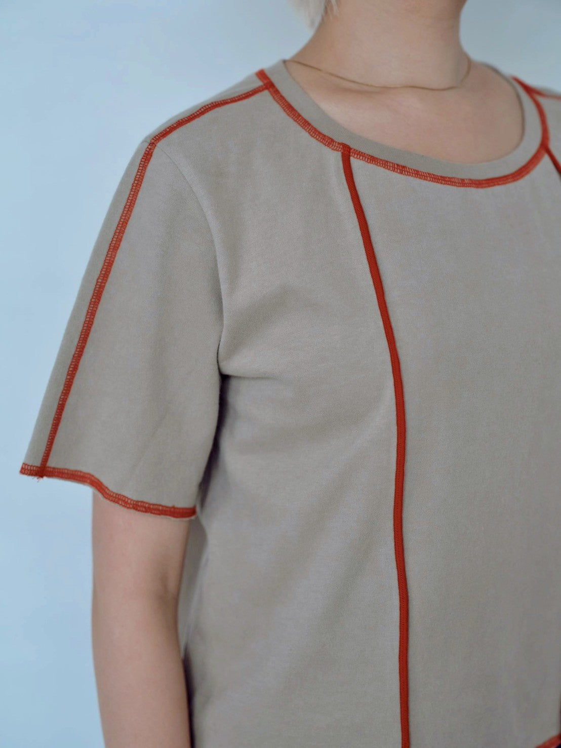 CONTRAST STITCH T-SHIRT – Yellow / Khaki / Blue | HCAE