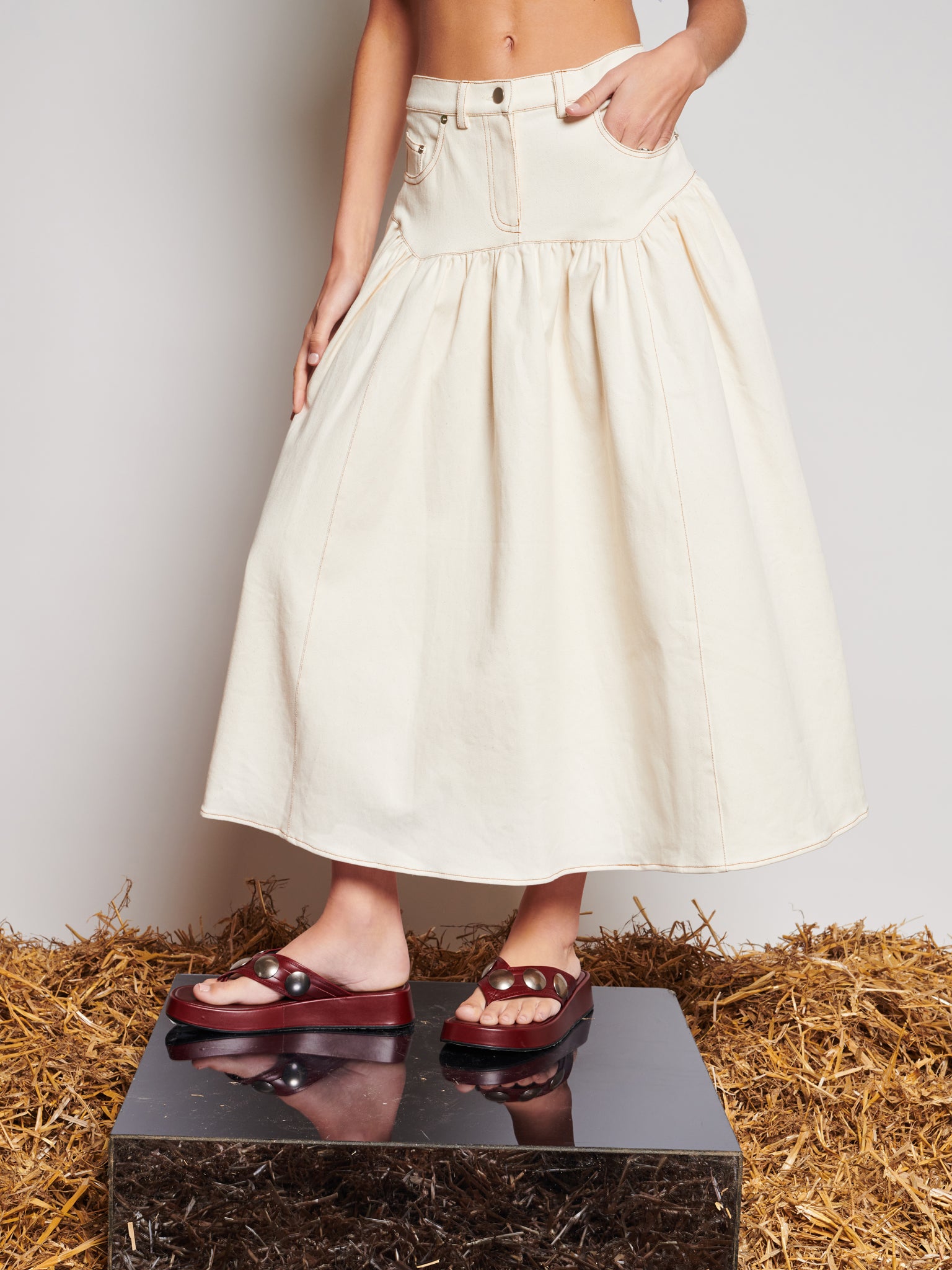 Quincey Drill Midi Skirt | Color_Ivory | No_32GH01SKG146IVO_IVORY【GHOSPELL_ゴスペル】
