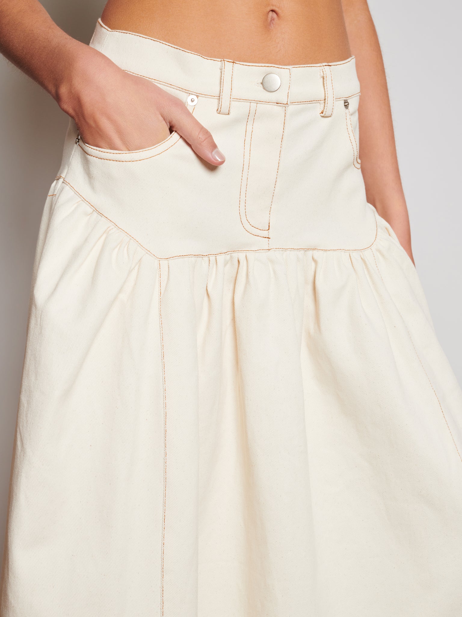 Quincey Drill Midi Skirt | Color_Ivory | No_32GH01SKG146IVO_IVORY【GHOSPELL_ゴスペル】
