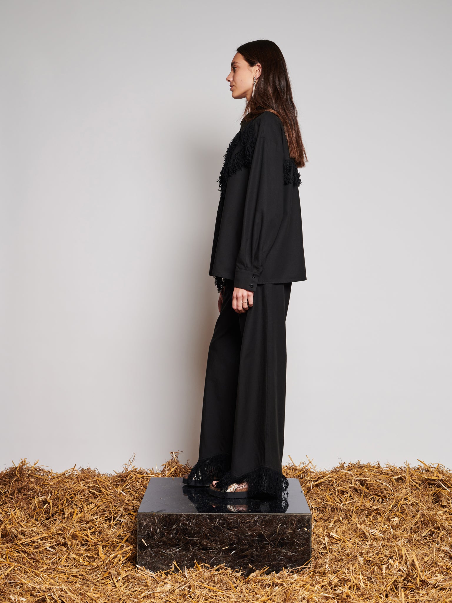 Georgie Fringe Shirt | Color_Black | No_32GH01BLG366BLK_BLACK【GHOSPELL_ゴスペル】