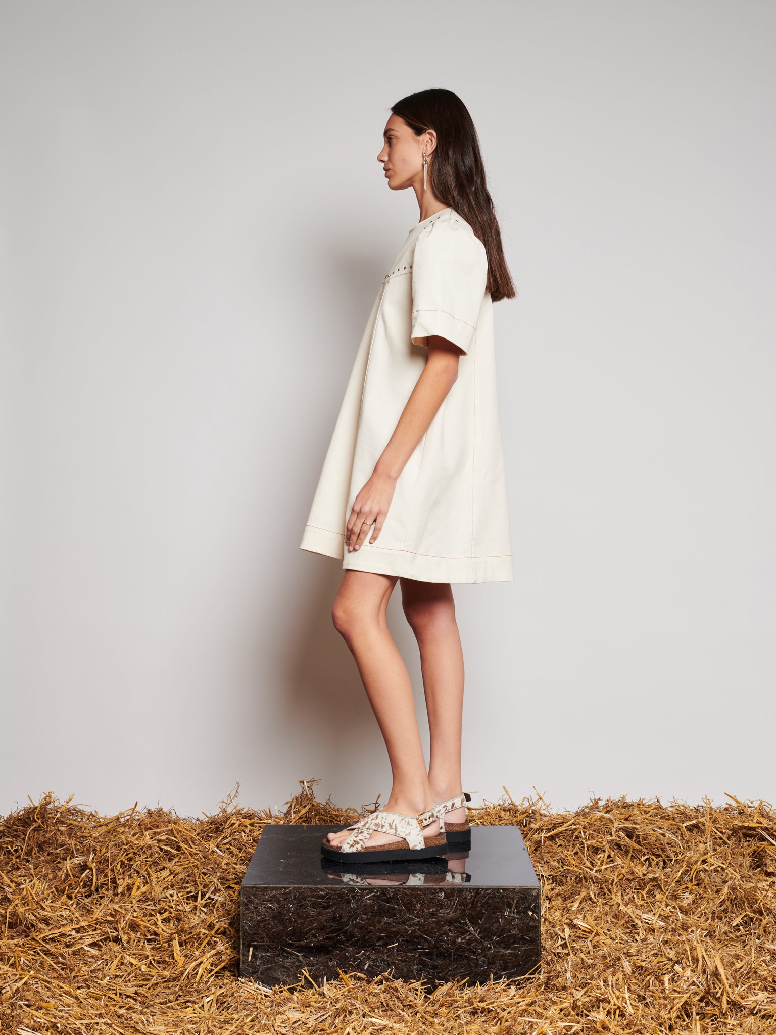 Quincey Drill Mini Dress | Color_Ivory | No_32GH01DRG1013IVO_IVORY【GHOSPELL_ゴスペル】