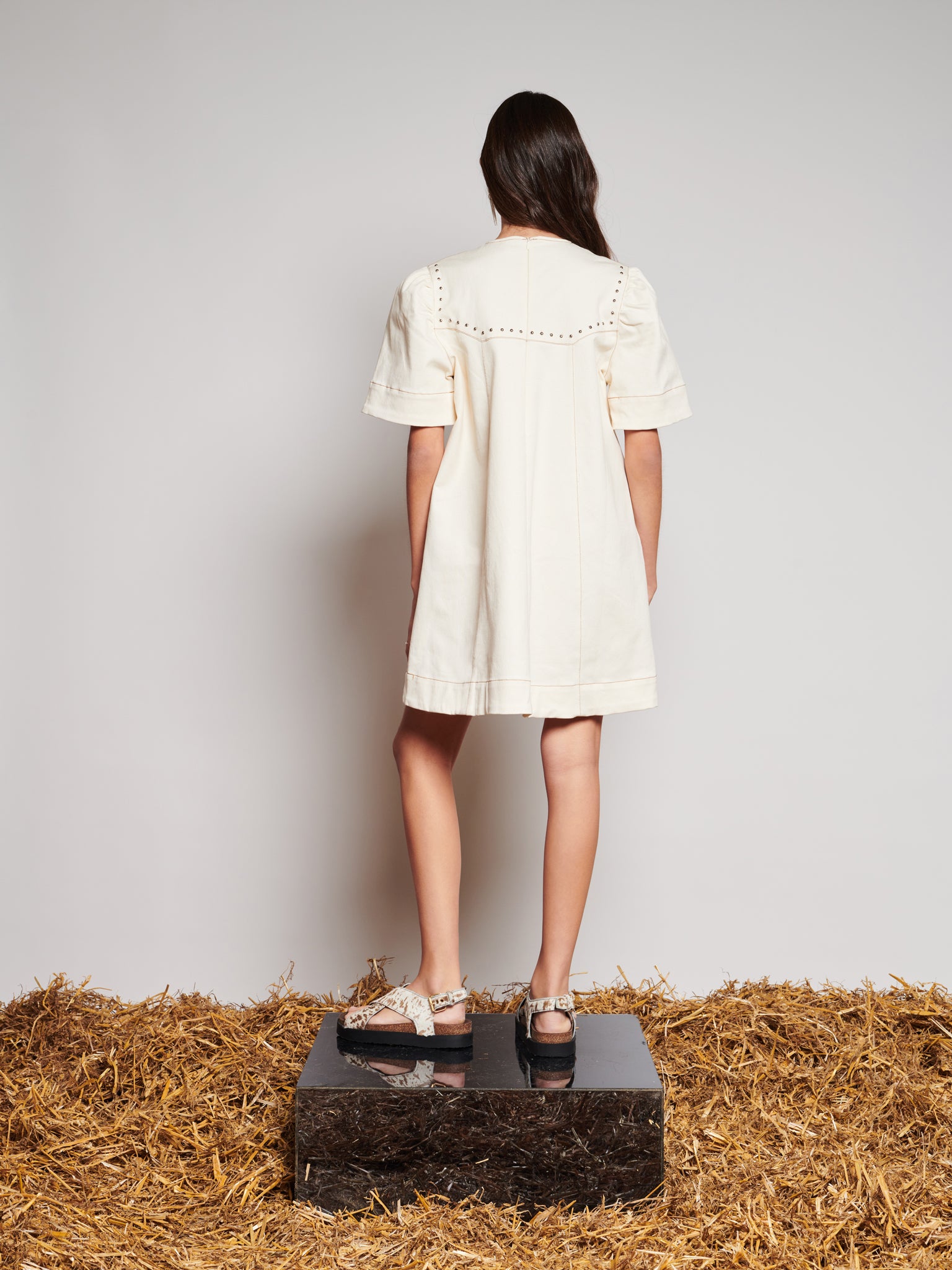 Quincey Drill Mini Dress | Color_Ivory | No_32GH01DRG1013IVO_IVORY【GHOSPELL_ゴスペル】