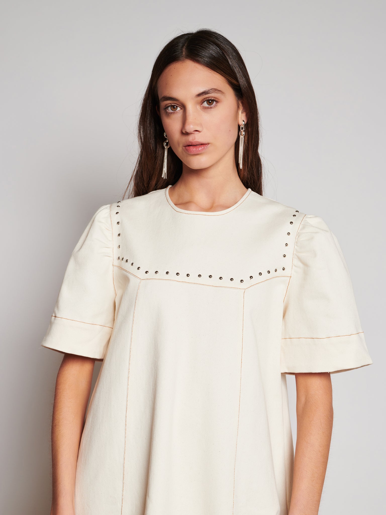 Quincey Drill Mini Dress | Color_Ivory | No_32GH01DRG1013IVO_IVORY【GHOSPELL_ゴスペル】
