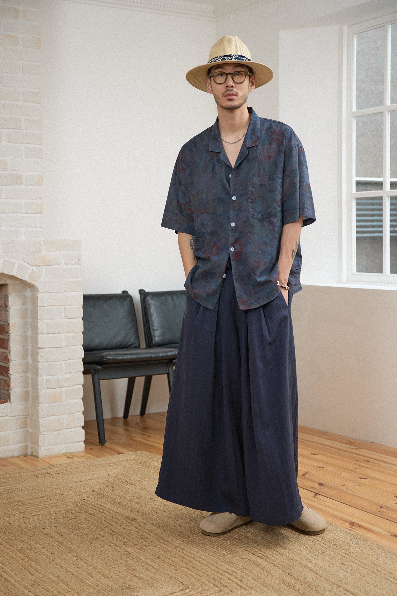 G72203_NV | 80S COTTON FLOWER HAWAIIAN SHIRTS-NV | Color:Navy【GORT_ゴート】