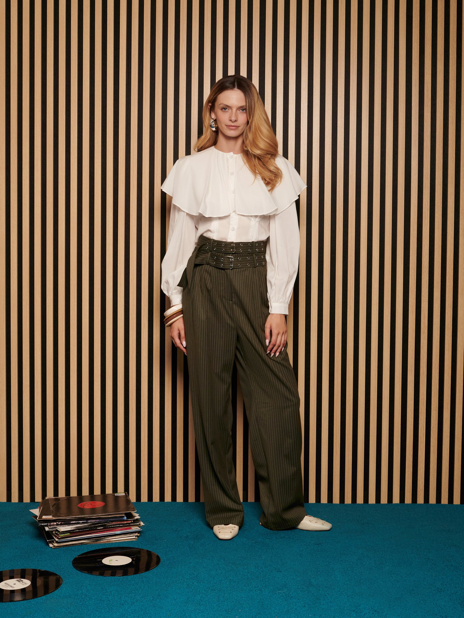 Marla Cape Blouse | Color_White | No_32GH02BLG369WHT_WHITE【GHOSPELL_ゴスペル】