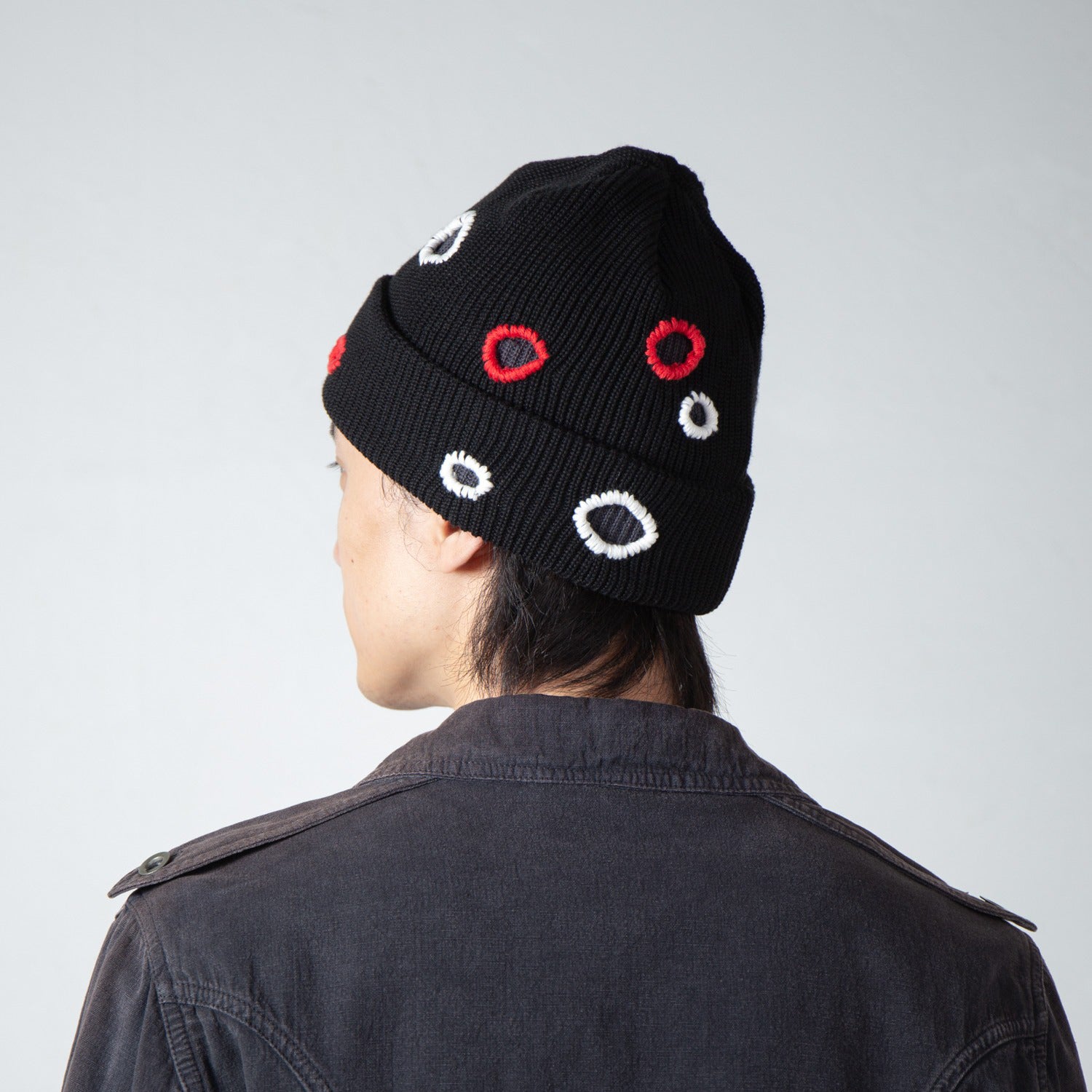 Color Hole Knit Cap | Color_Black | No_IA-26-138_Black【INDIETRO ASSOCIATION_インディエトロアソシエーション】