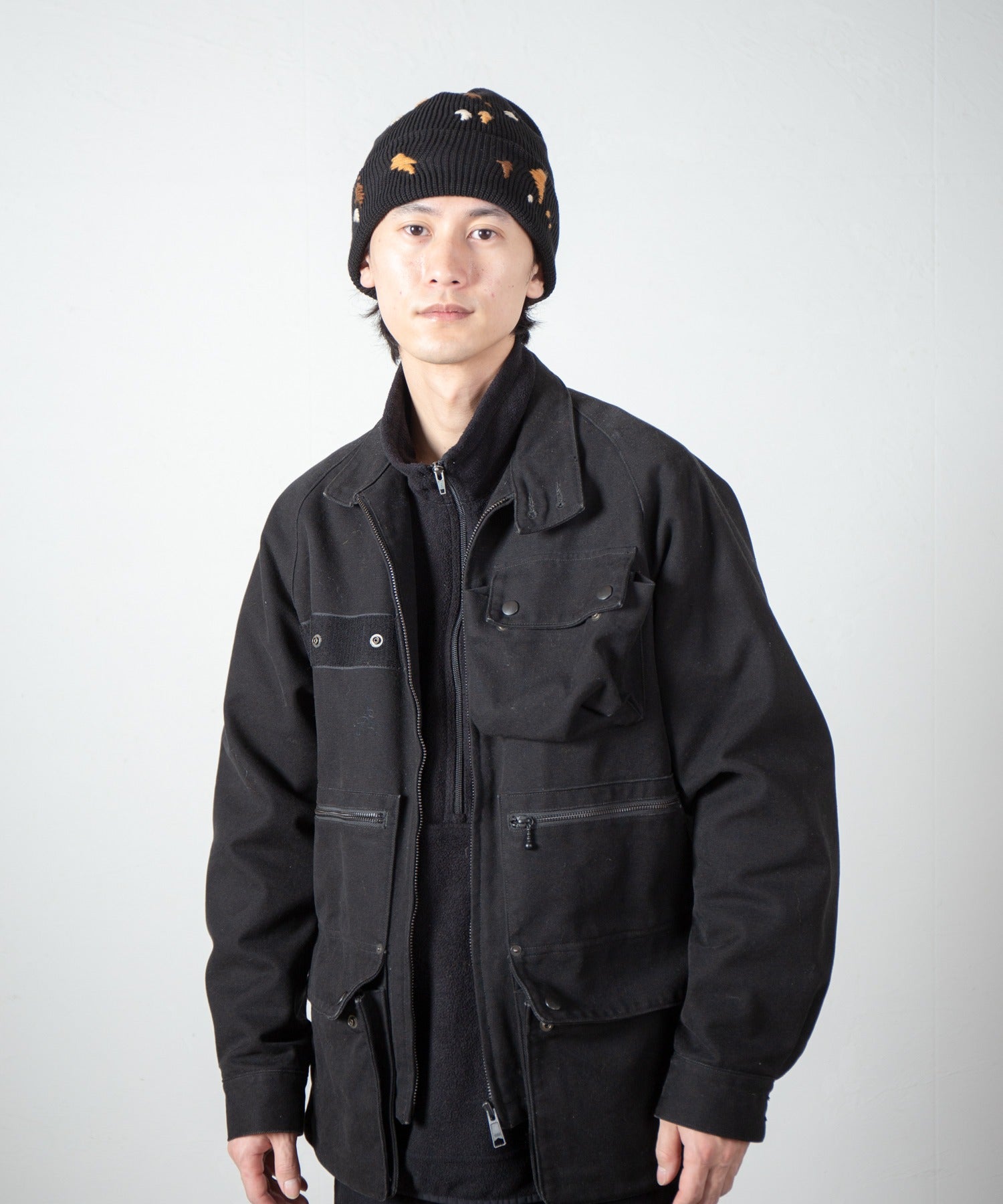 Dirt Embroidery Knit Cap – Black | INDIETRO ASSOCIATION | 入荷予定アイテム