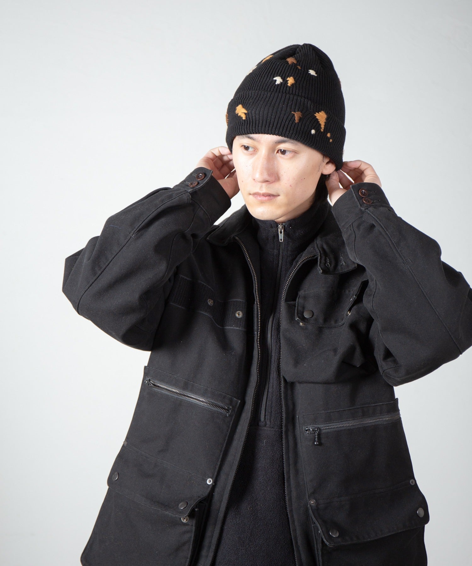 Dirt Embroidery Knit Cap – Black | INDIETRO ASSOCIATION | 入荷予定アイテム