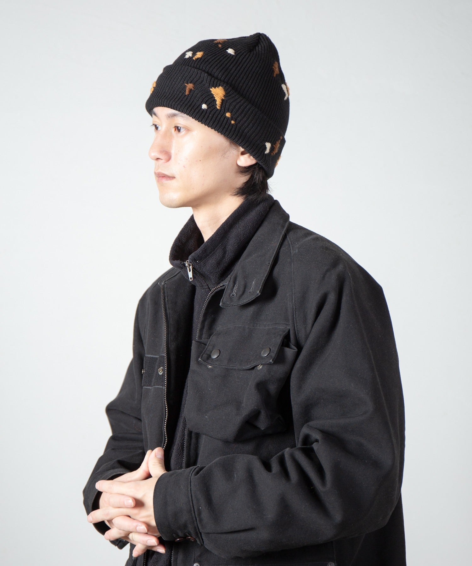 Dirt Embroidery Knit Cap – Black | INDIETRO ASSOCIATION | 入荷予定アイテム