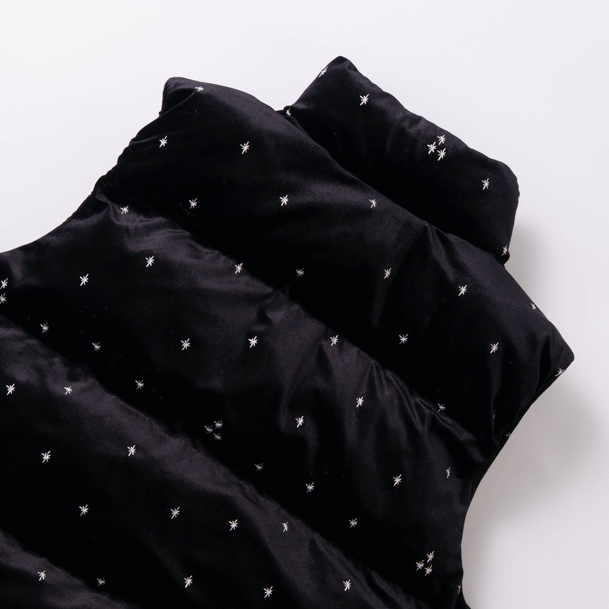 KAY – Black Emb | KELEN | 入荷予定アイテム
