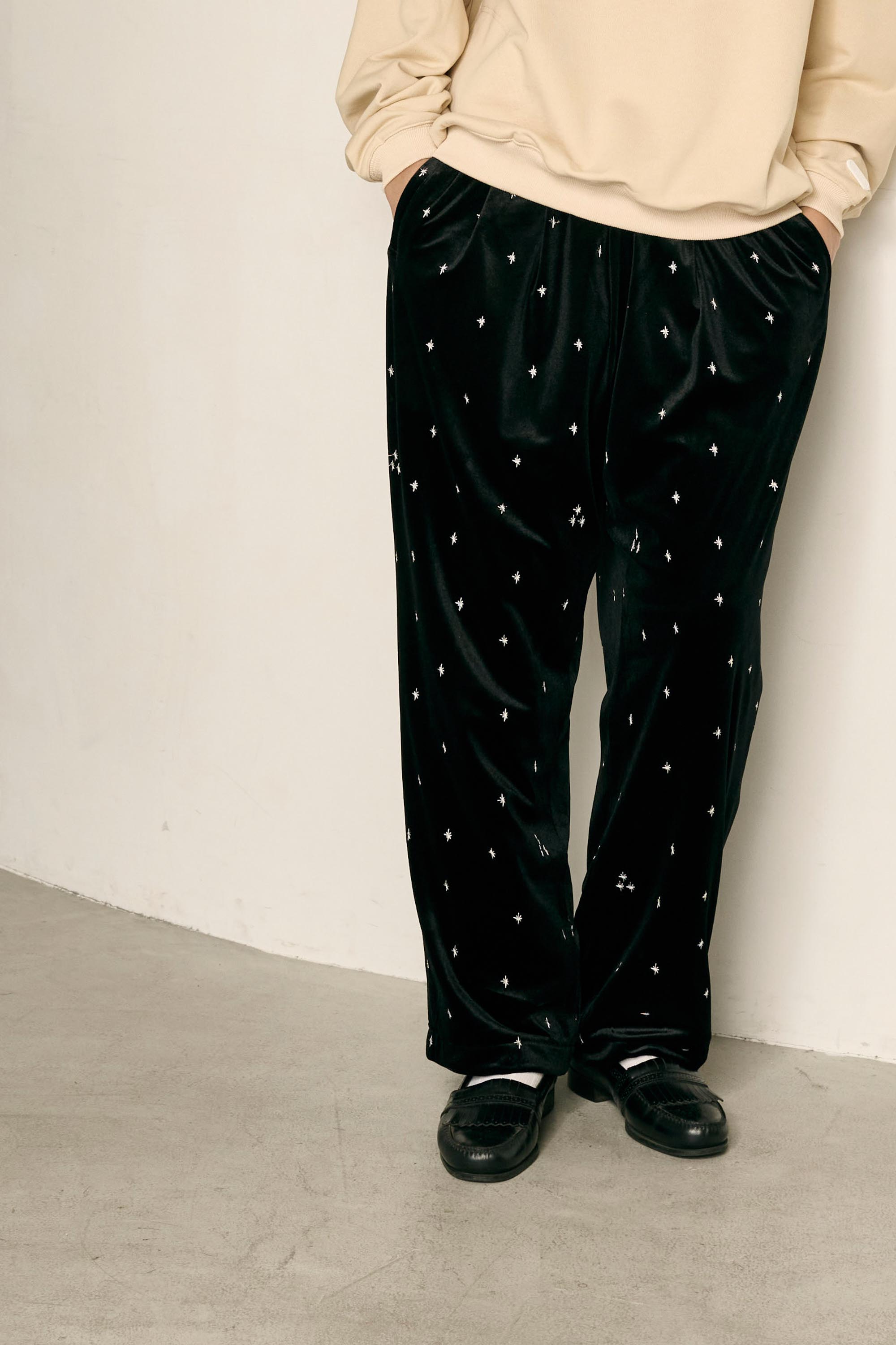 CHAPMAN – Black Emb | KELEN | 入荷予定アイテム