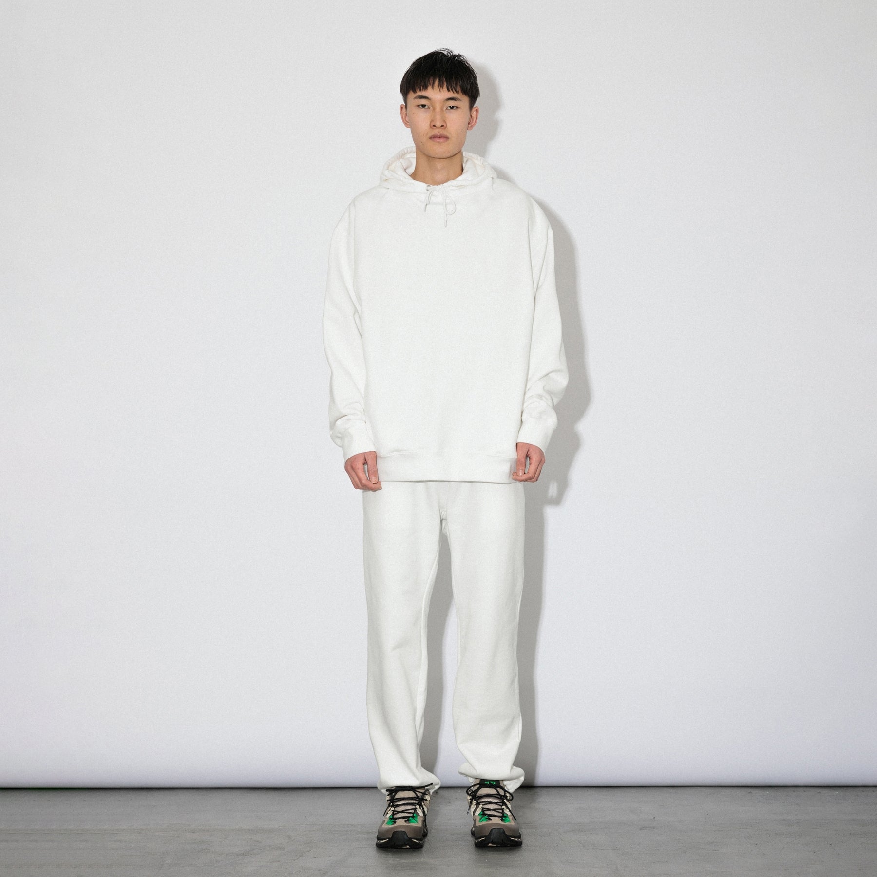 KN-HS-SP-01_WH | Heavy Hooded Sweatshirt - Seam Pocket | Color:WHITE【Knuu（縫う）_ヌウ】