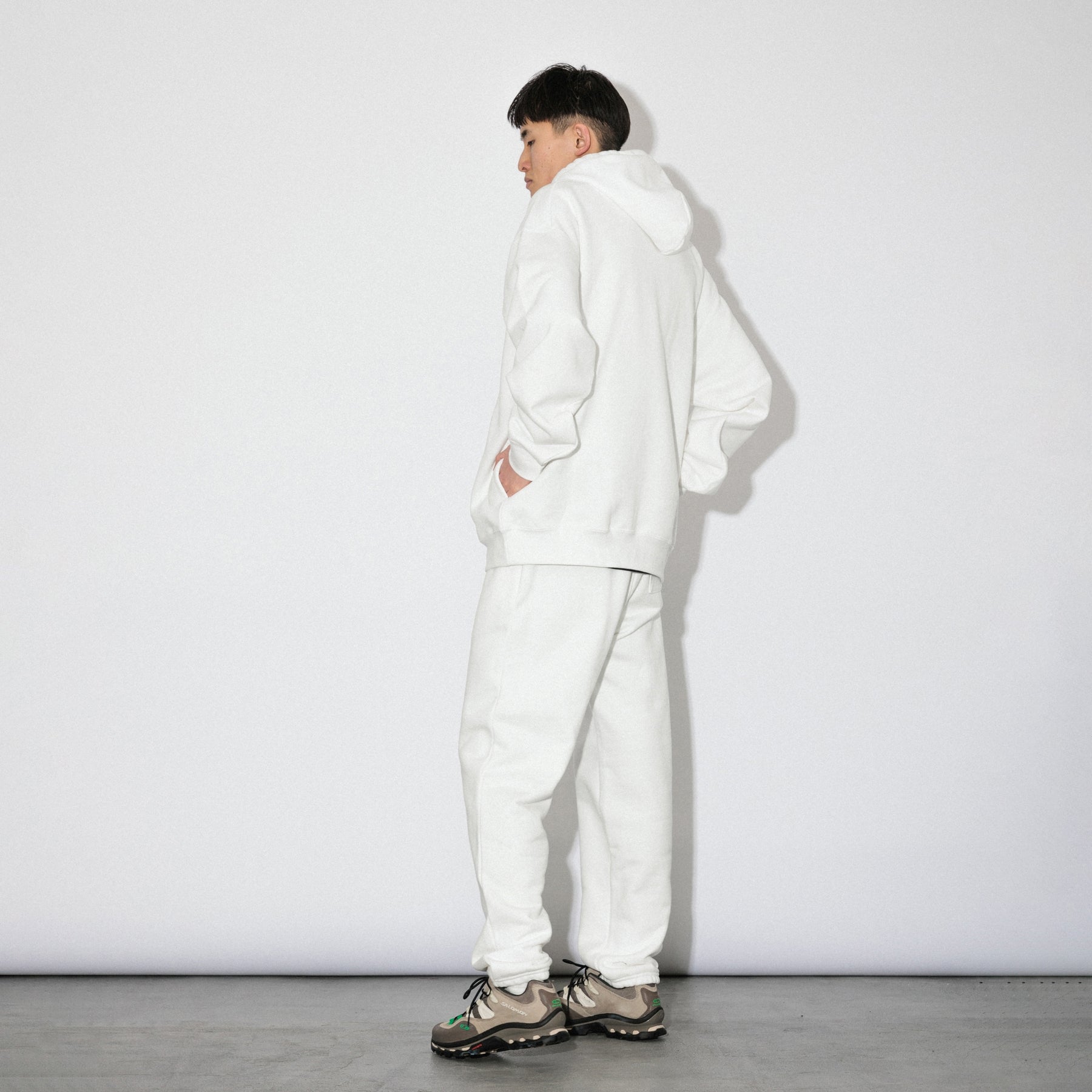 KN-HS-SP-01_WH | Heavy Hooded Sweatshirt - Seam Pocket | Color:WHITE【Knuu（縫う）_ヌウ】