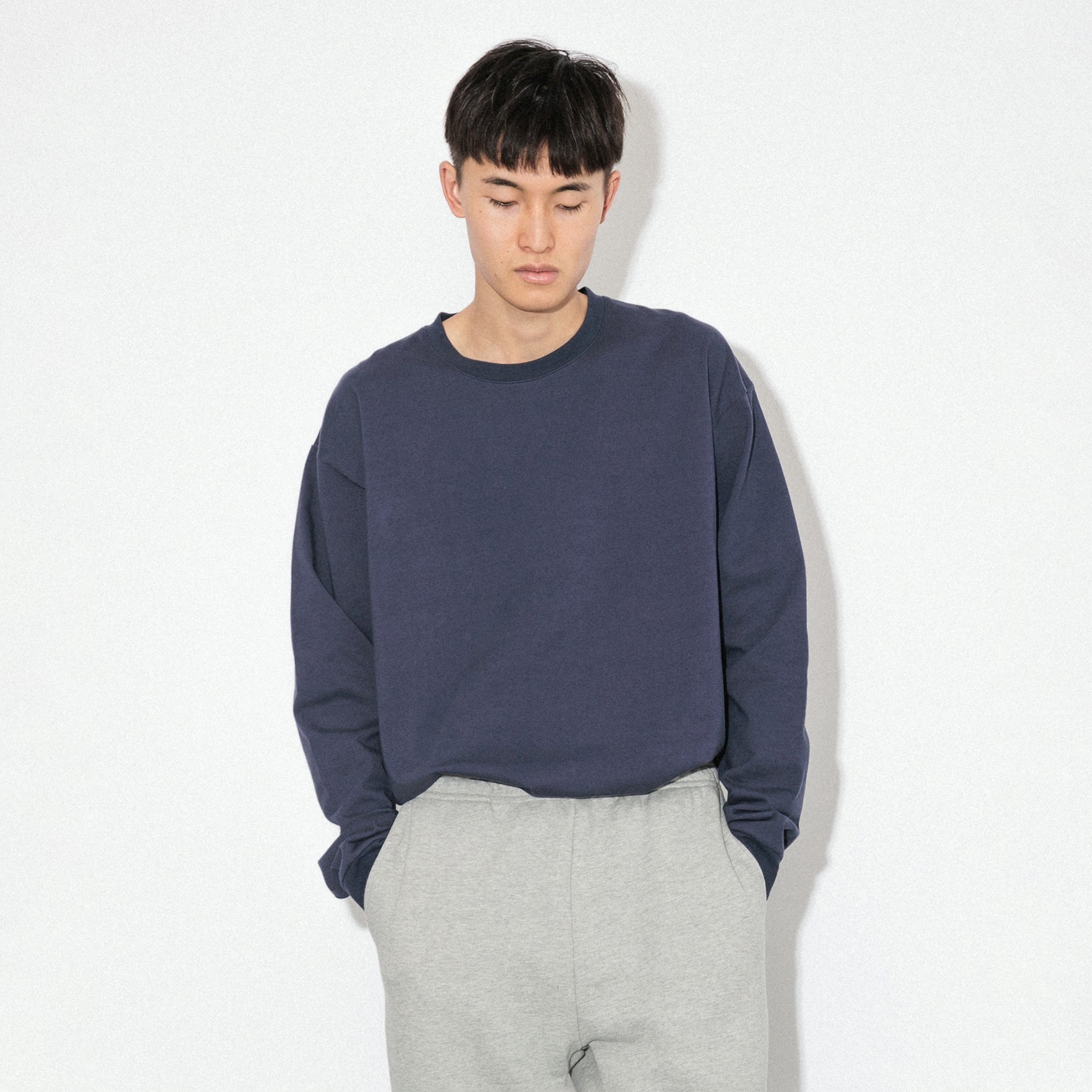 KN-LT-01_NV | Heavy Crewneck Long Sleeve T-Shirt | Color:NAVY【Knuu（縫う）_ヌウ】