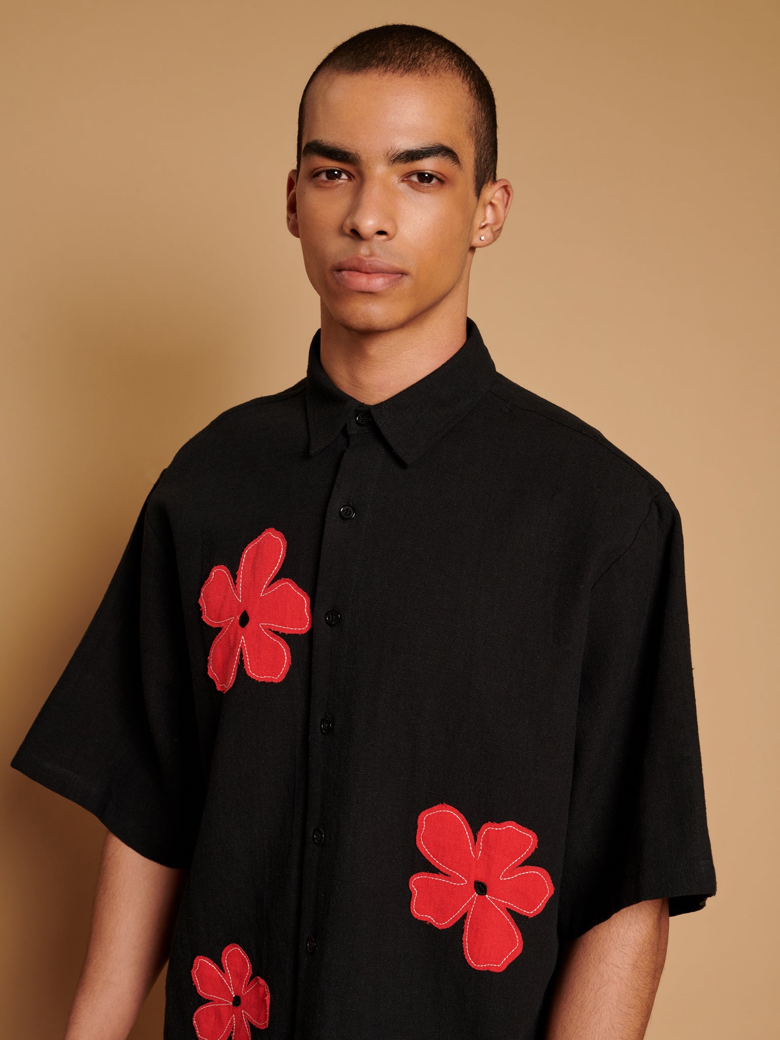 Camelia Applique Boxy Shirt | Color_Black | No_32SM00BLM152BLK_BLACK【SISTER JANE_シスタージェーン】