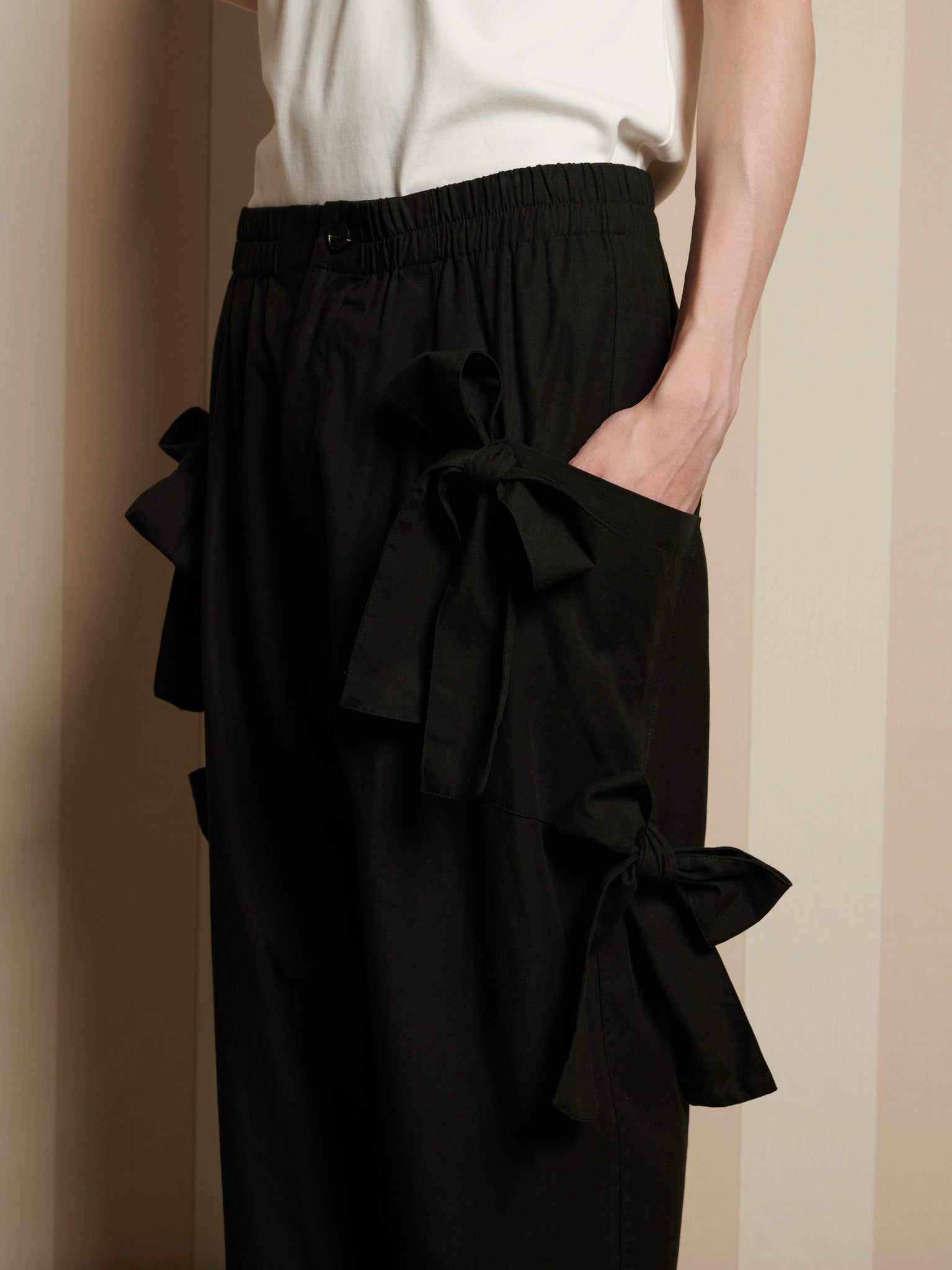 Demar Bow Trousers | Color_Black | No_32SM02TRM077BLK_BLACK【SISTER JANE_シスタージェーン】