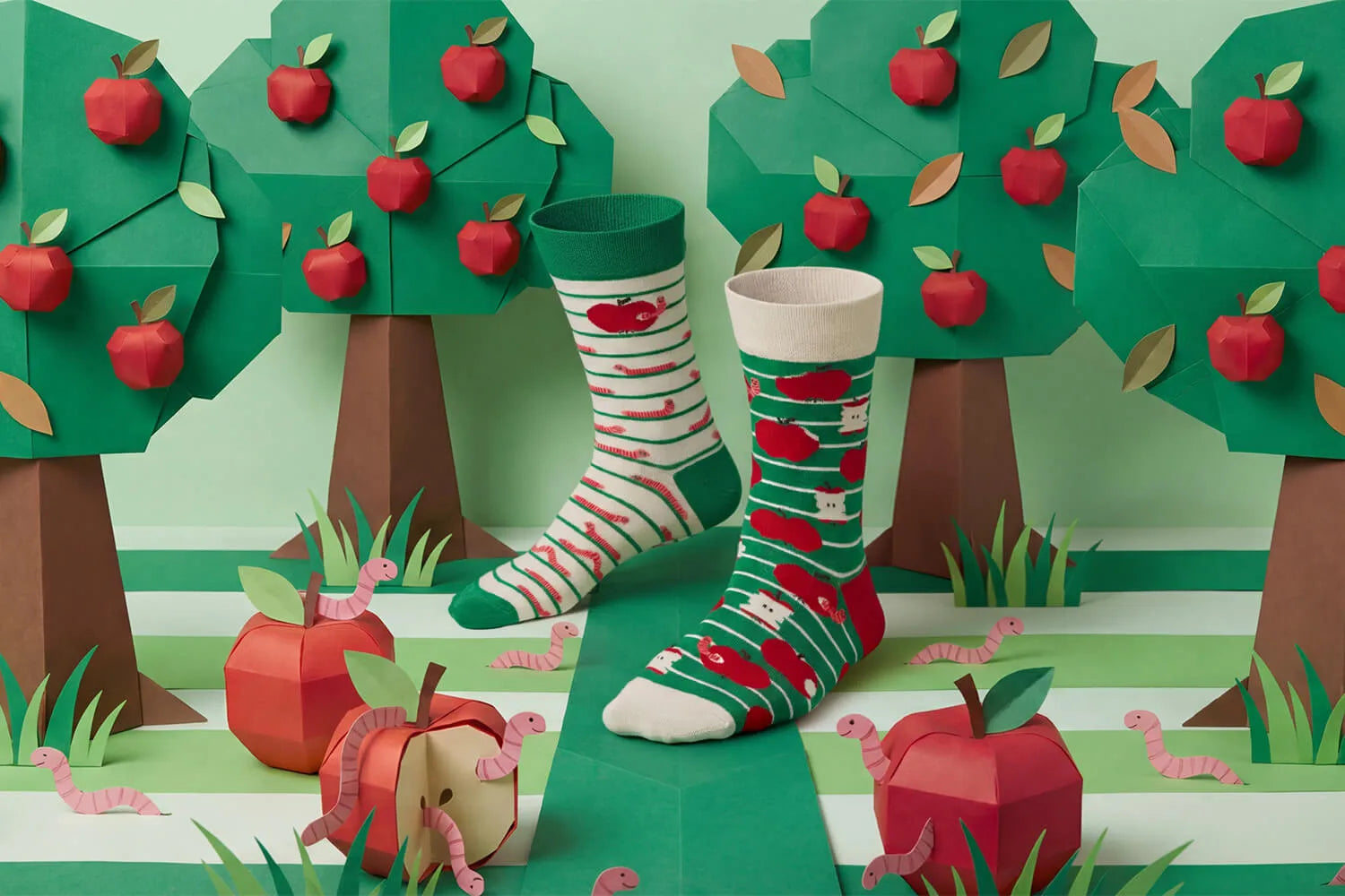 Reguler Socks / APPLE WIGGLES | MANY MORNINGS【ネコポス選択可能】