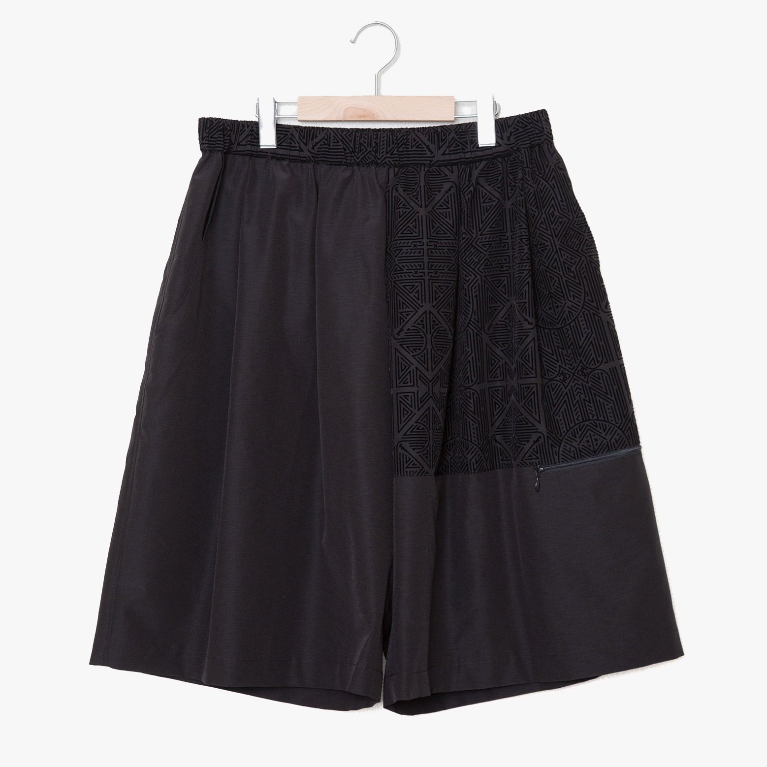 SF25SS-11_Black | Stone Yard Floc Wide Shorts | Color:Black【STOF_ストフ】【入荷予定アイテム・入荷連絡可能】