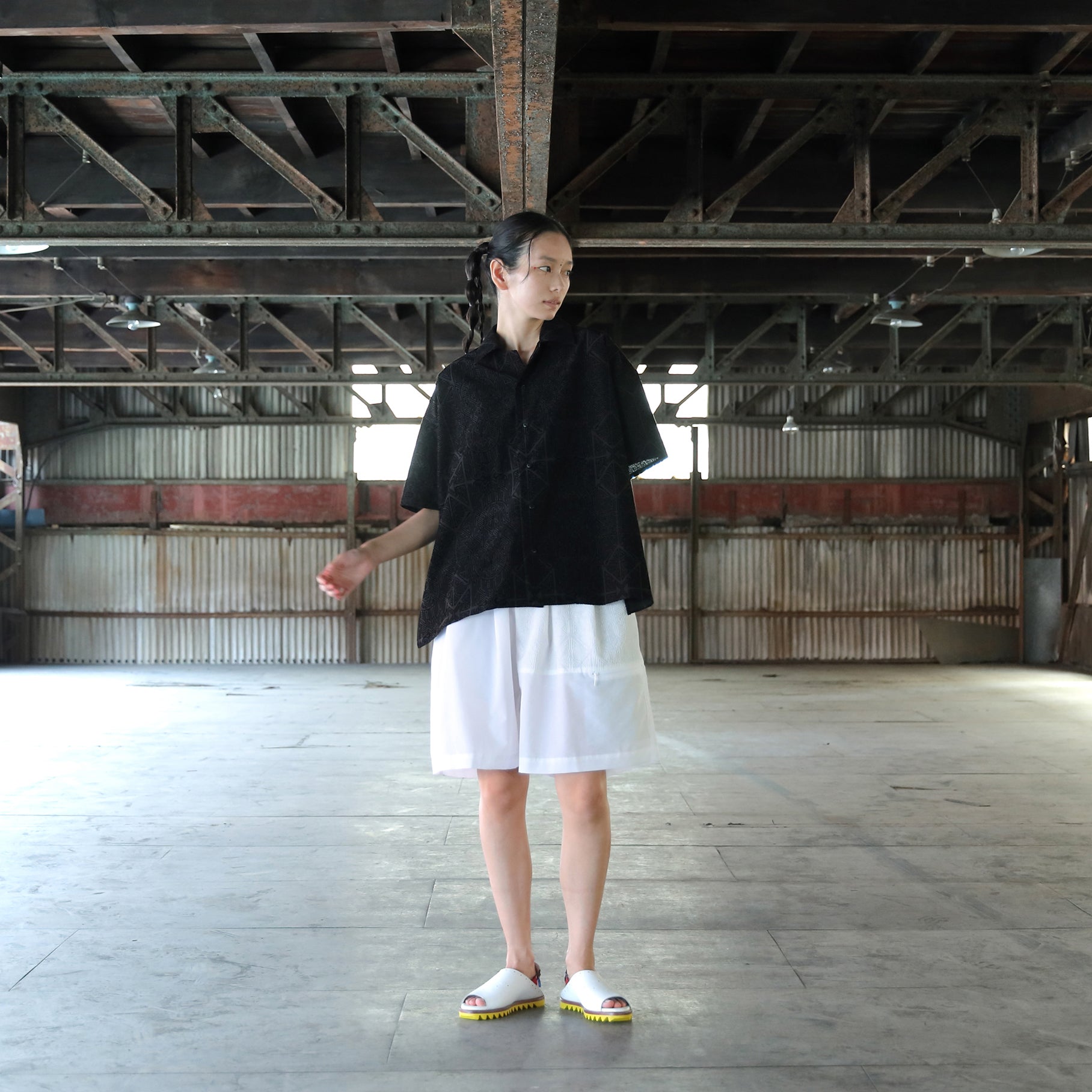 SF25SS-11_White | Stone Yard Floc Wide Shorts | Color:White【STOF_ストフ】【入荷予定アイテム・入荷連絡可能】