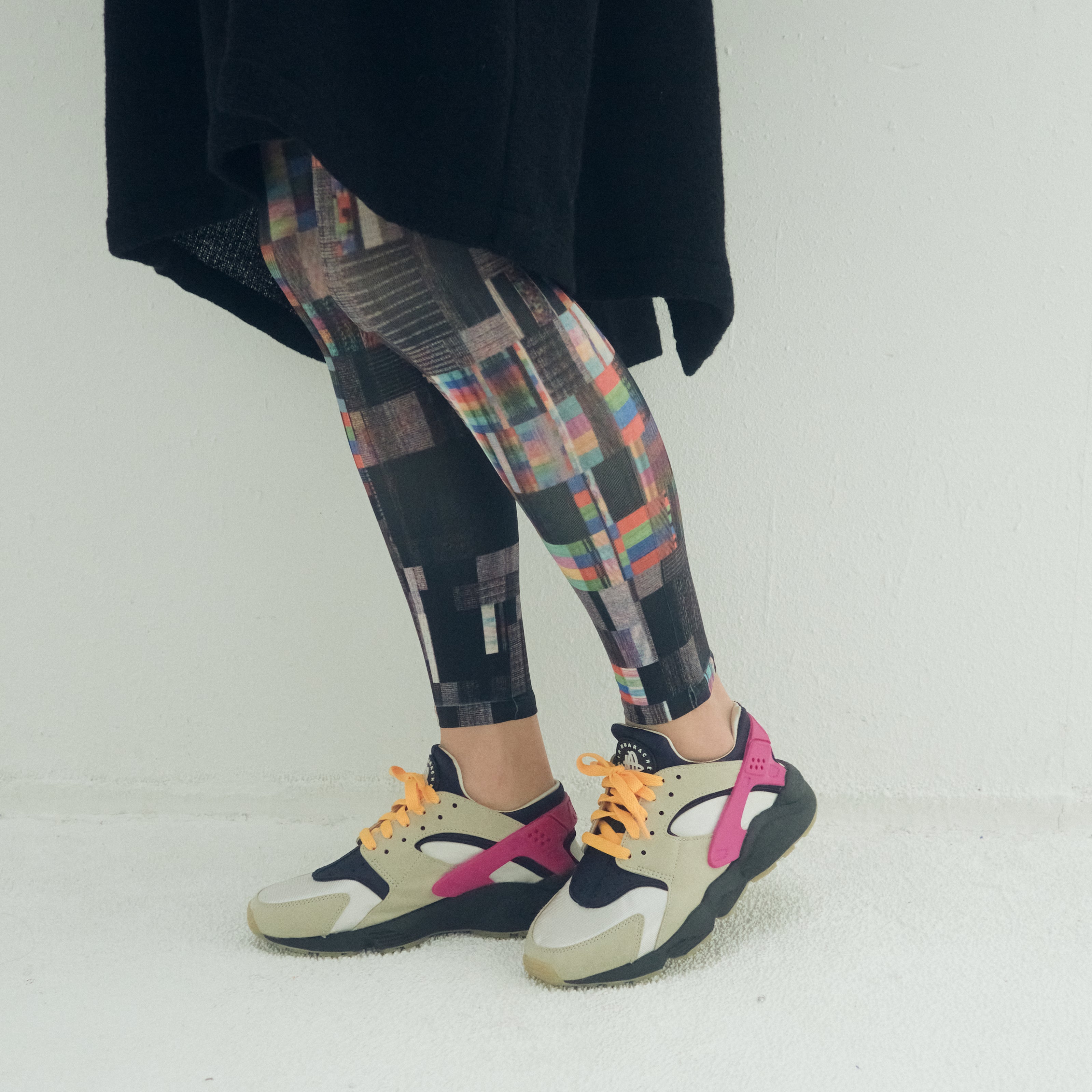 UNDERCURRENT LEGGINS – Glitch Bk | STOF | 入荷予定アイテム