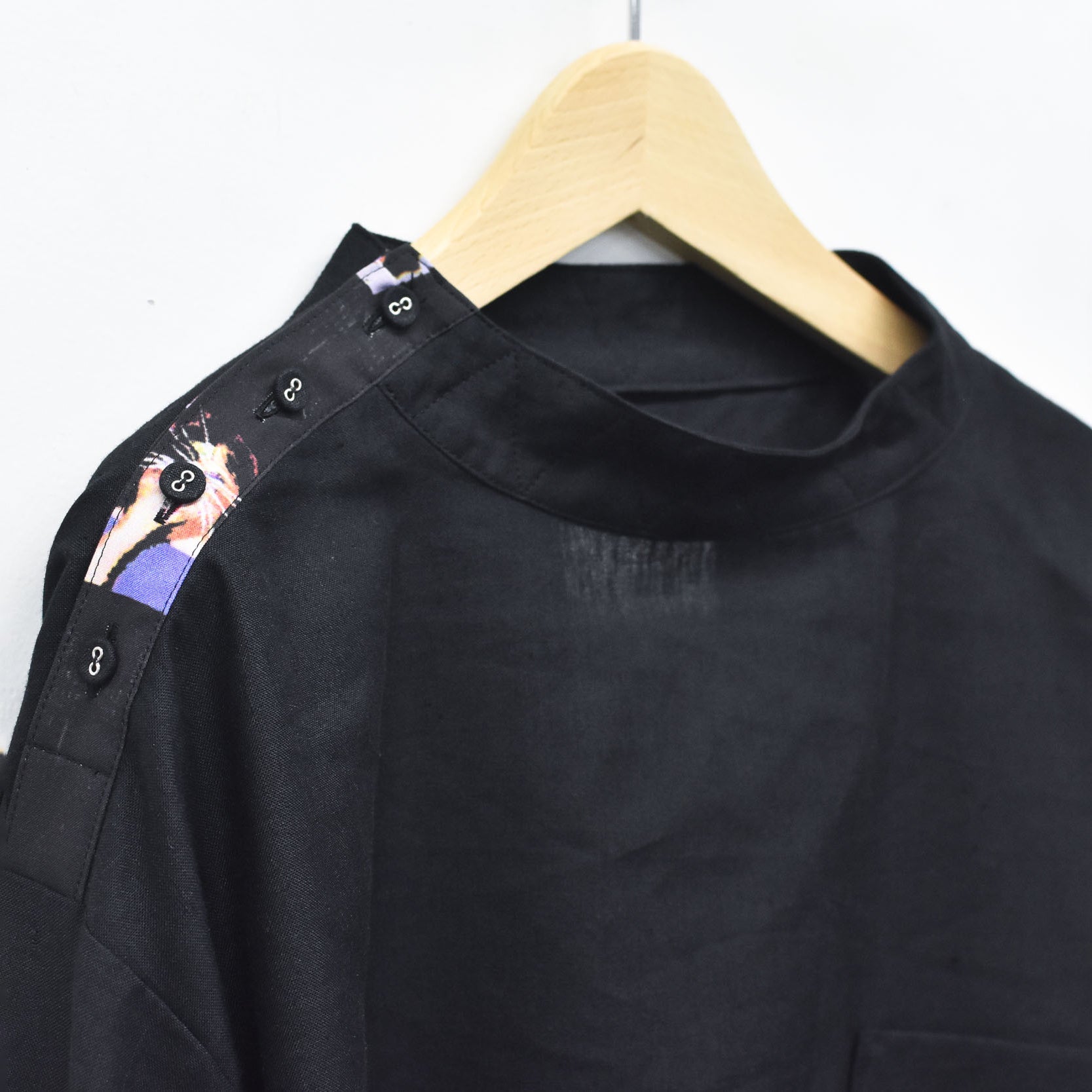 PEDESTRIAN STAND COLLAR SHIRT | Color_Black | No_SF26SS-02_Black【STOF_ストフ】【入荷予定アイテム・入荷連絡可能】