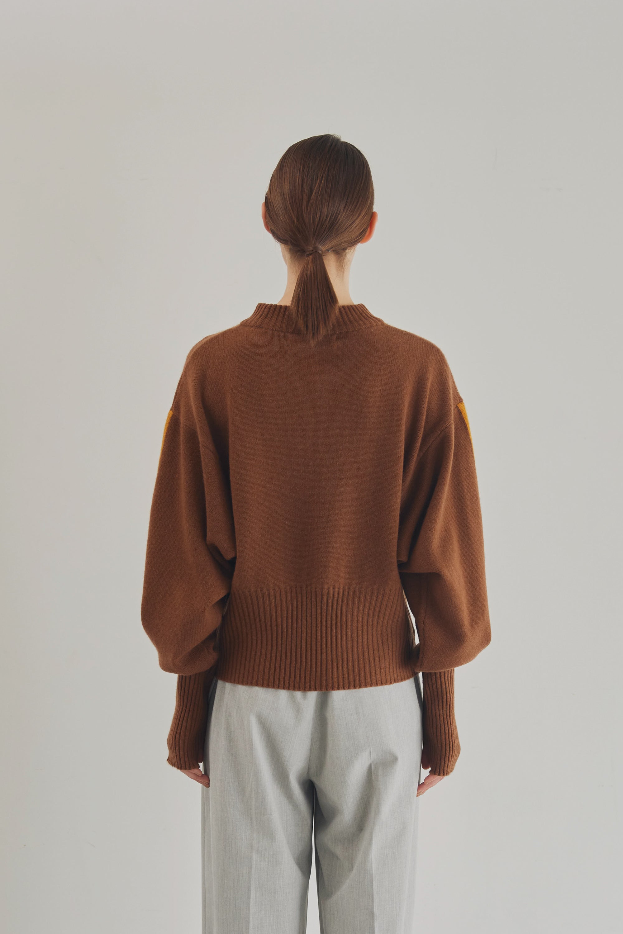 WHT24FKN4028_BROWN | sleeve line knit | Color:Brown【WHYTO_ホワイト】