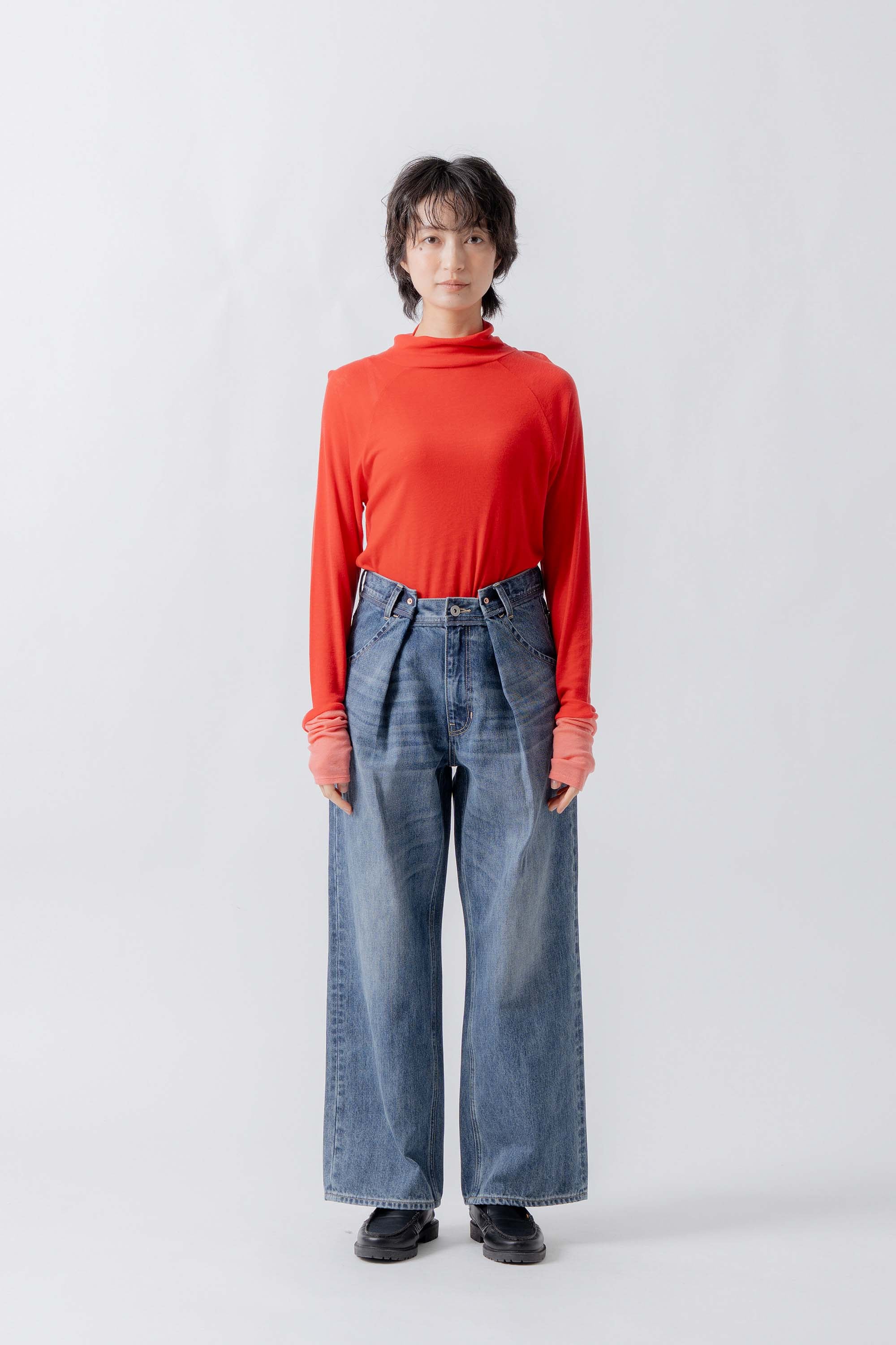 front button turtleneck – Red | WHYTO | 入荷予定アイテム