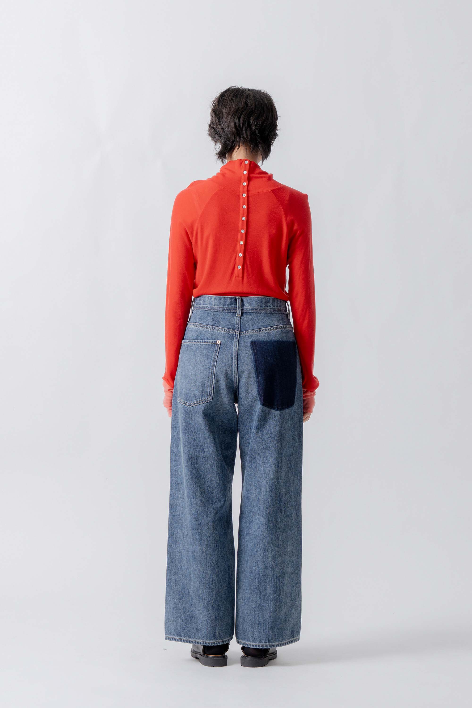front button turtleneck – Red | WHYTO | 入荷予定アイテム
