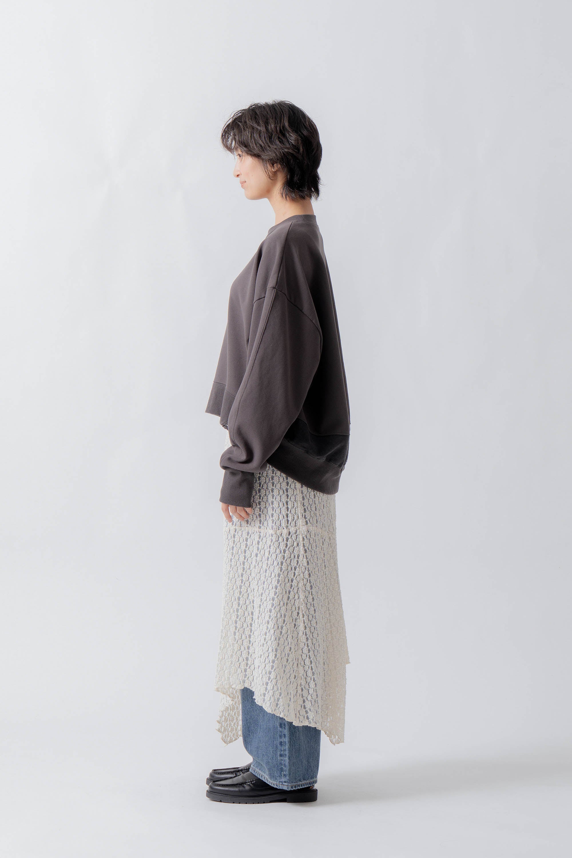lace asymmetry skirt – Ecru | WHYTO | 入荷予定アイテム