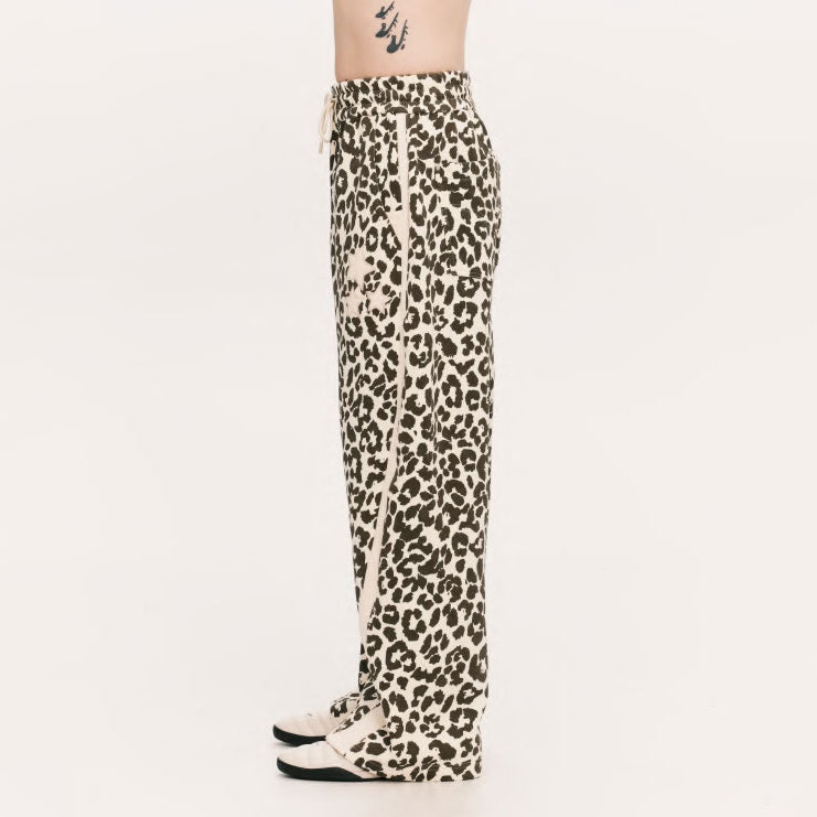 Star sweat pants – Leopard | PLATEAU STUDIO