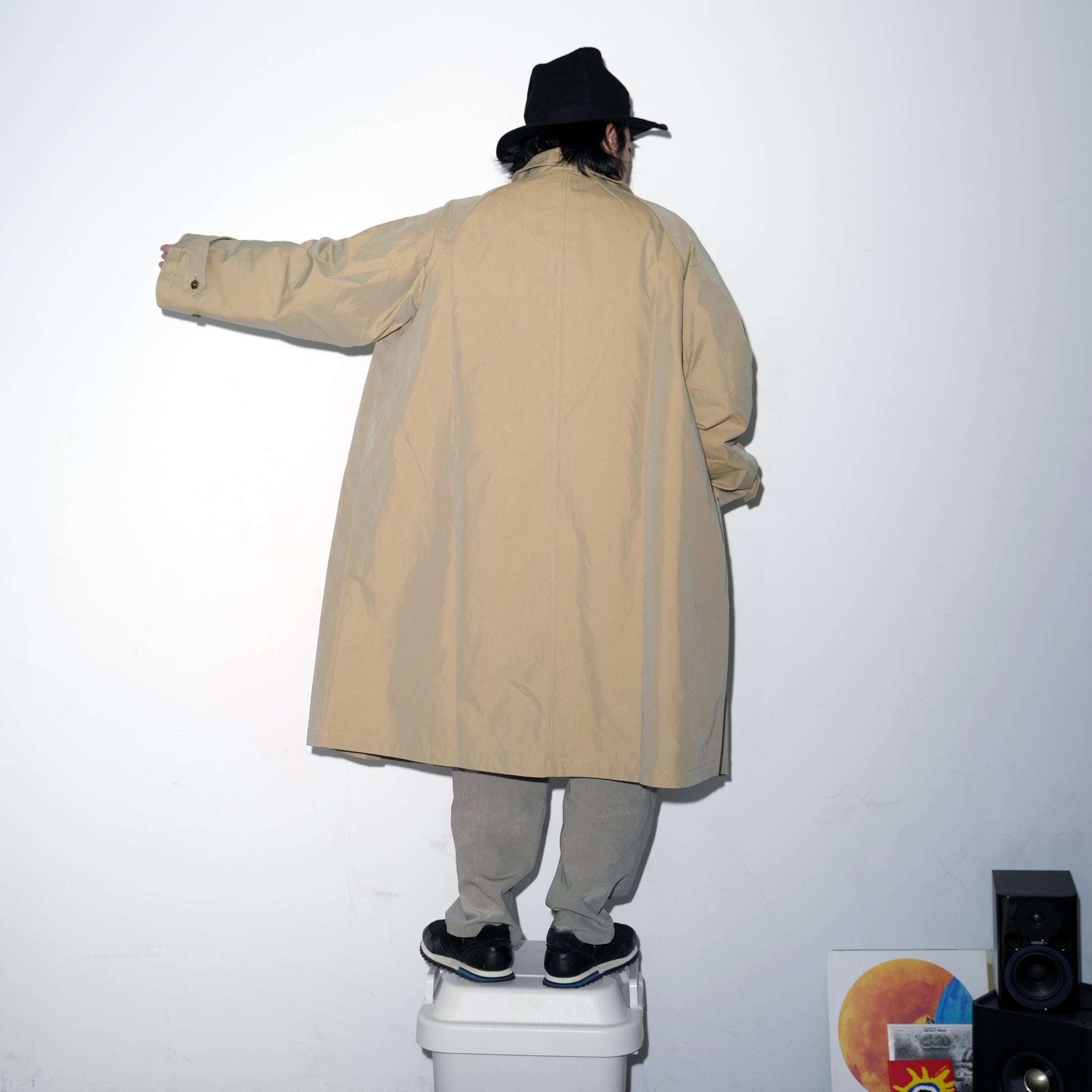 Graves_Bal Collar Coat – Offwhite / Beige / Charcoal / Black | KELEN MEN