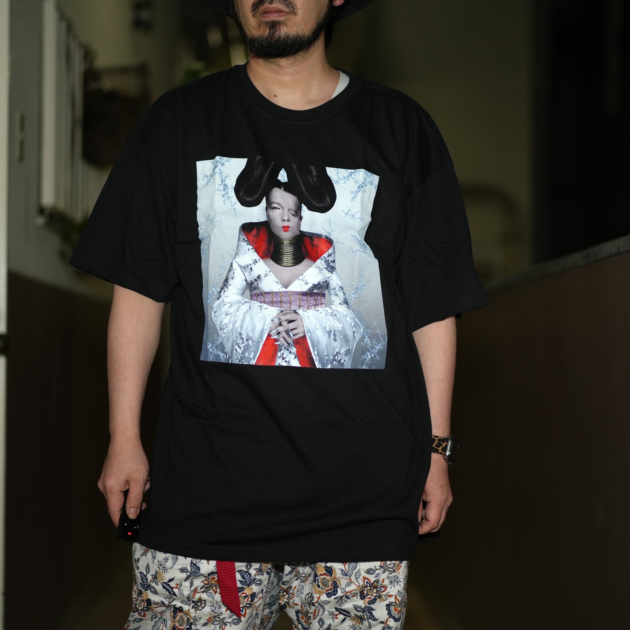 bjk10006 |  HOMOGENIC MENS T-SHIRT – Black | Size:L/XL【BJORK】【MUSIC TEE】【ネコポス選択可能】
