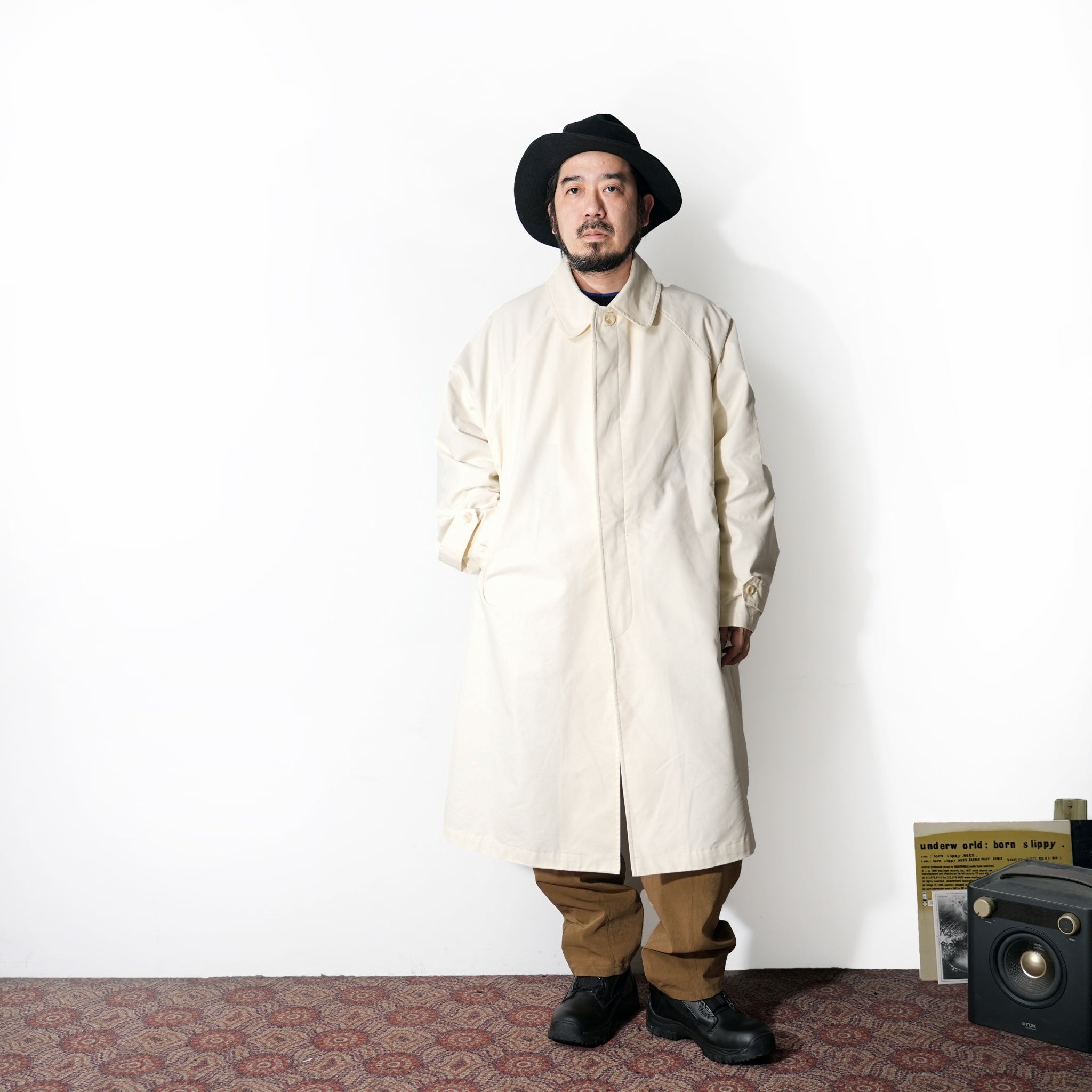 Graves_Bal Collar Coat – Offwhite / Beige / Charcoal / Black | KELEN MEN